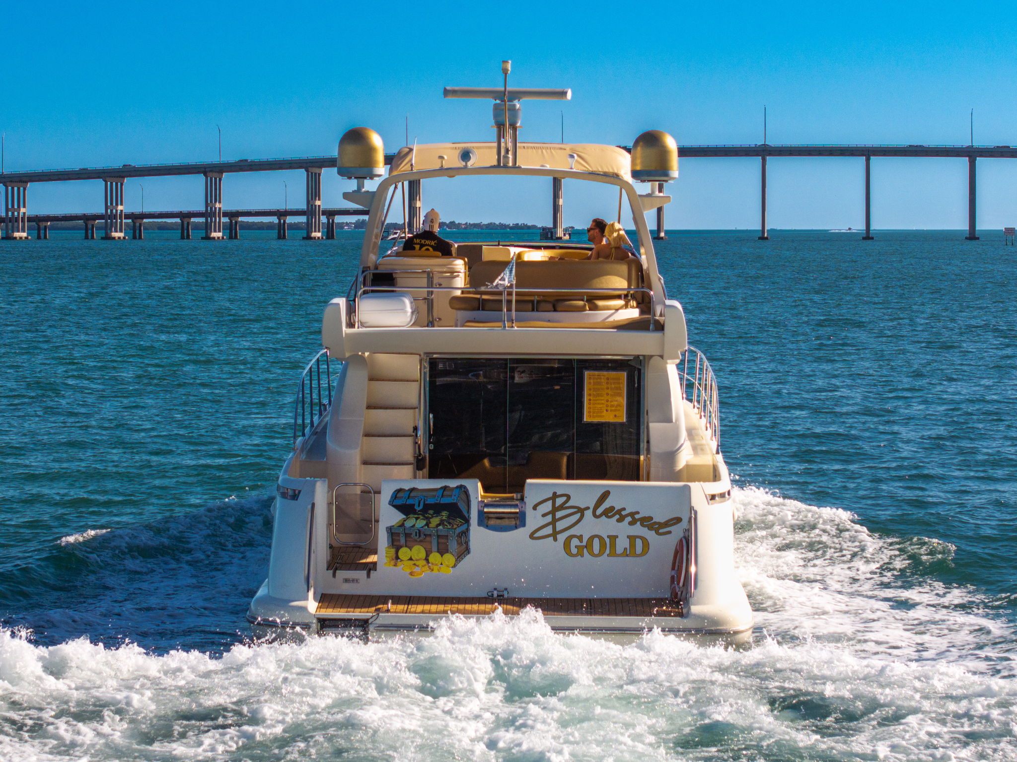 Blessed Gold Azimut yacht — supplied vessel photo 3